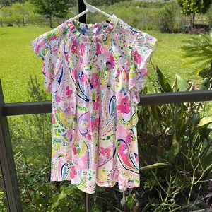 Crown and Ivy Ruffled floral spring / summer Blouse size medium nwot